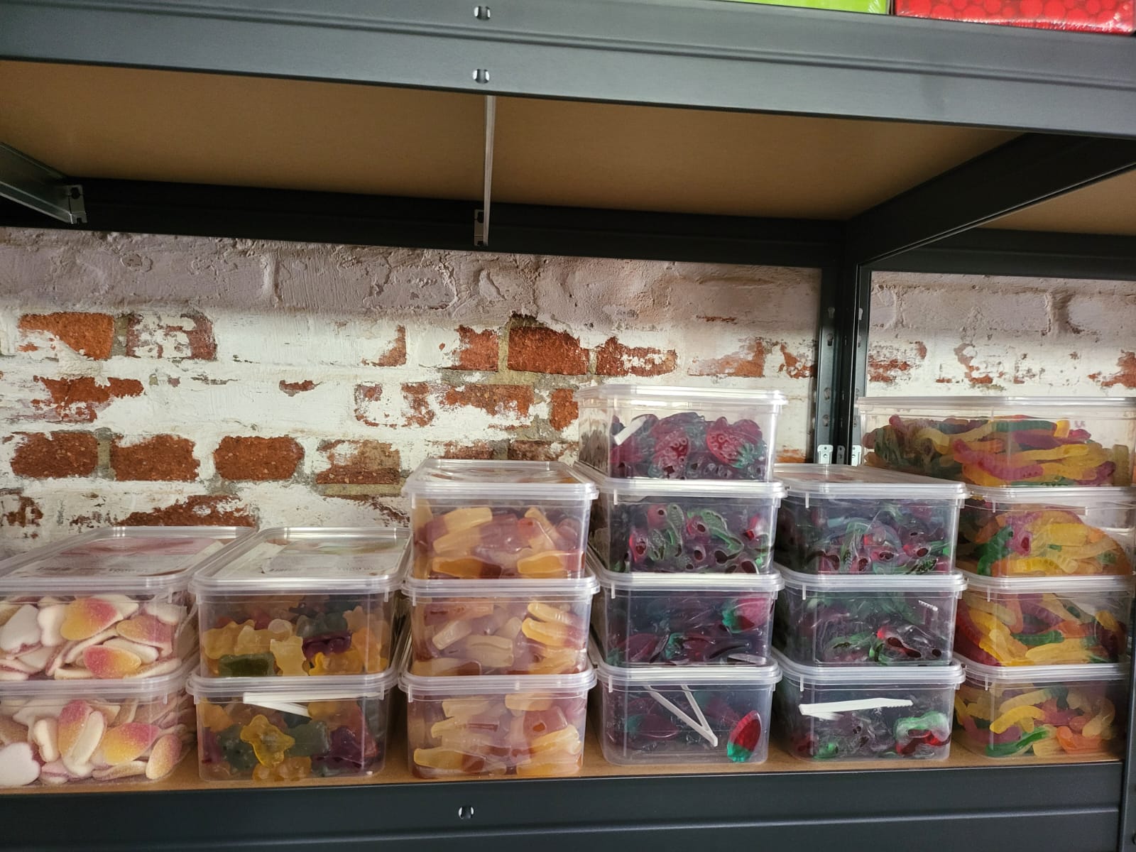 Fruchtgummi & Süßigkeiten im 1-kg-Eimer (verschiedene Sorten) – nur Abholung