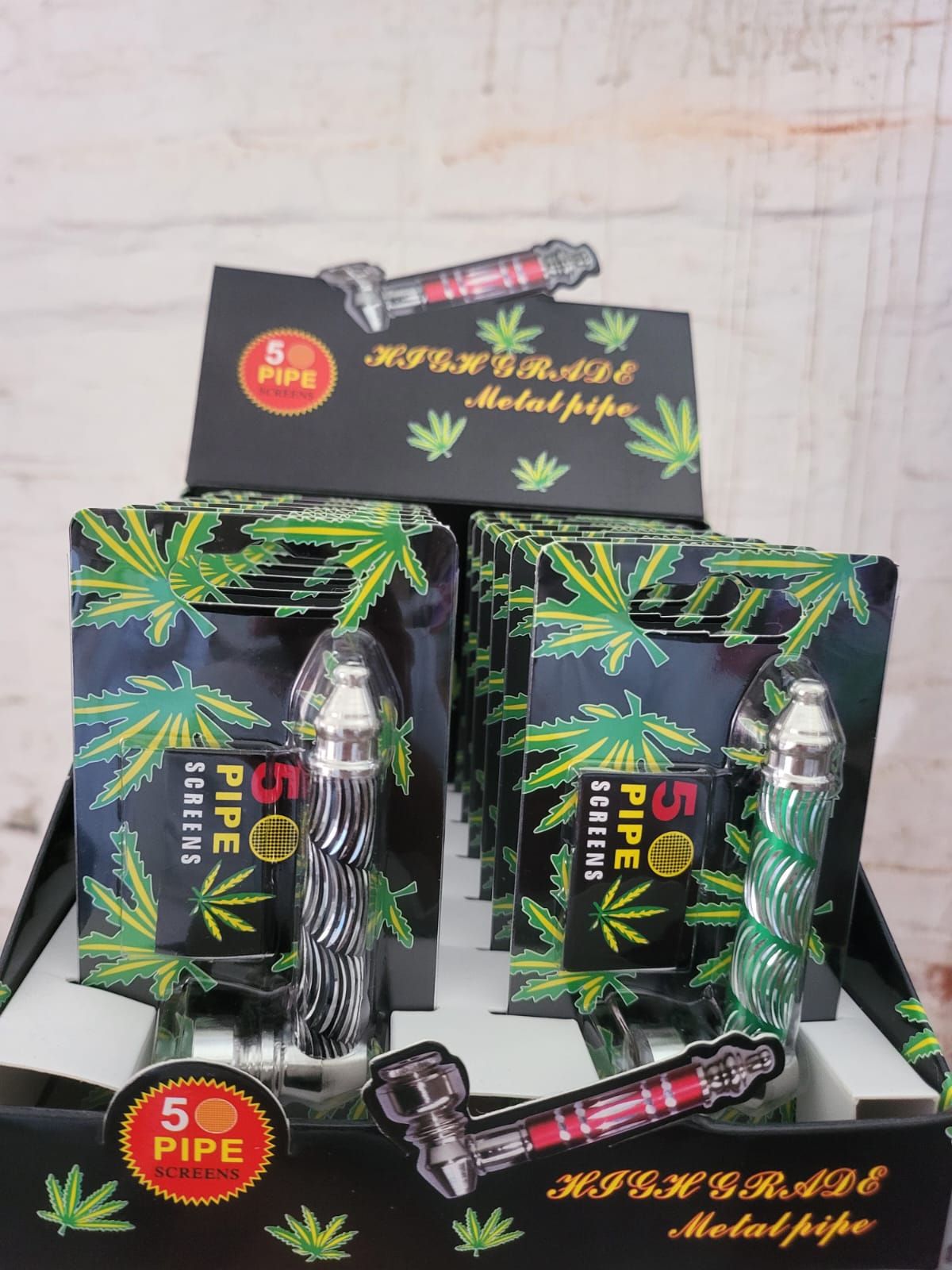 High Grade Metall-Pfeife mit 5 Pipe Screens (Einzelstück)