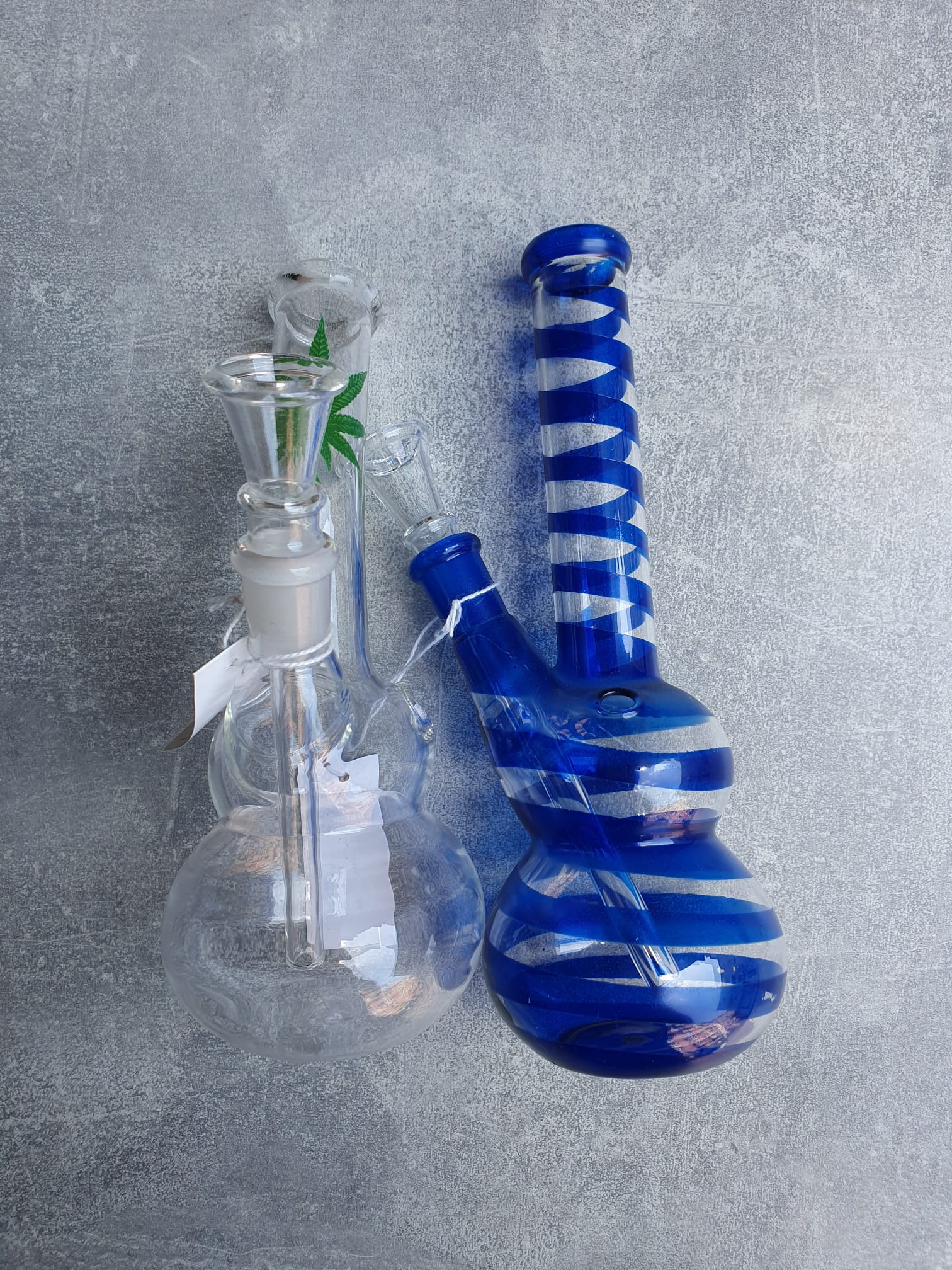 Glas-Bong – robust & stylisch (1 Stück)
